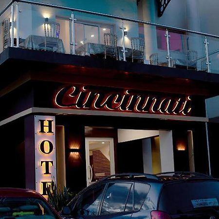 Cincinnati Hotel ยาอุนเด ภายนอก รูปภาพ