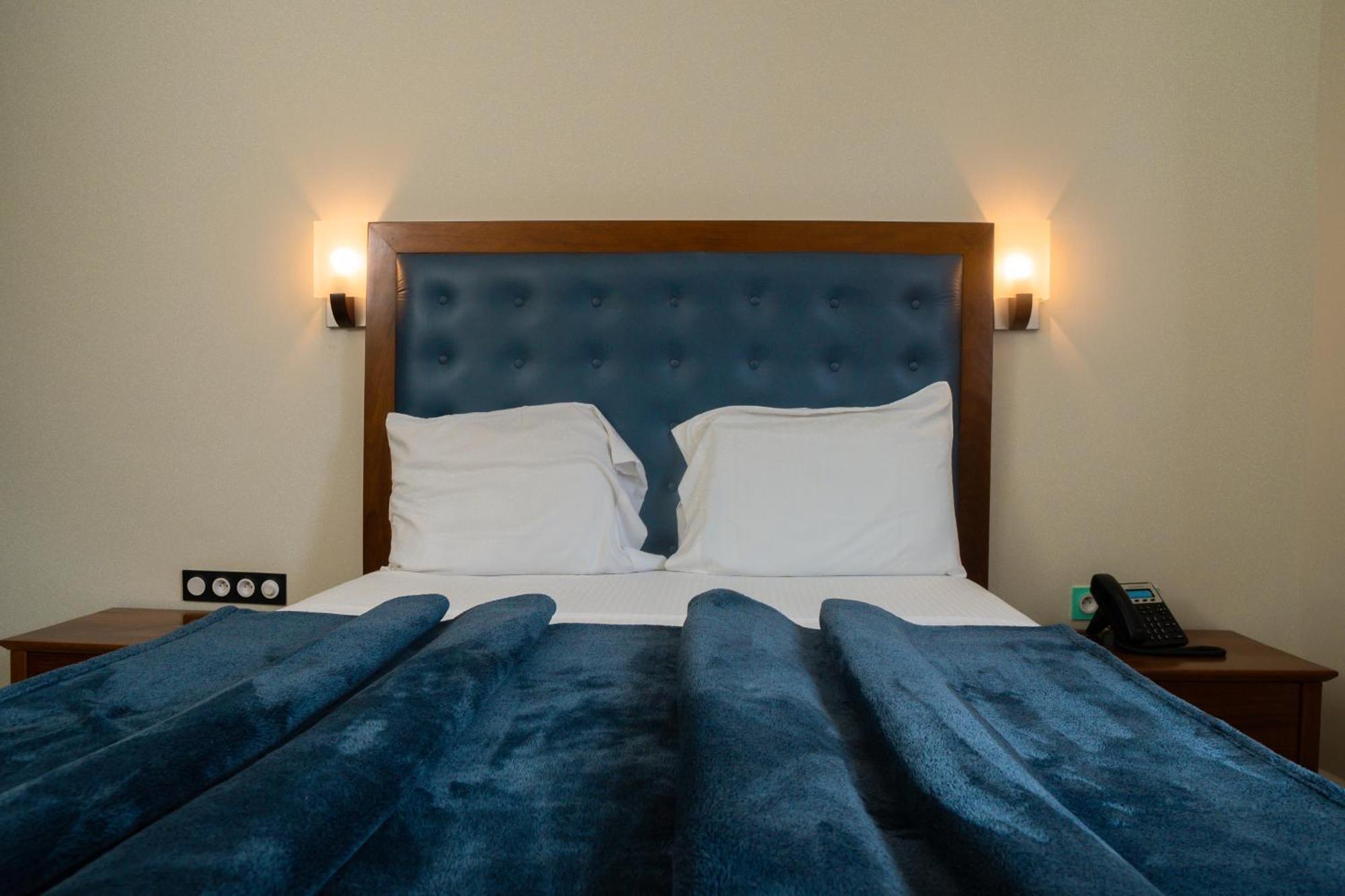 Cincinnati Hotel ยาอุนเด ภายนอก รูปภาพ