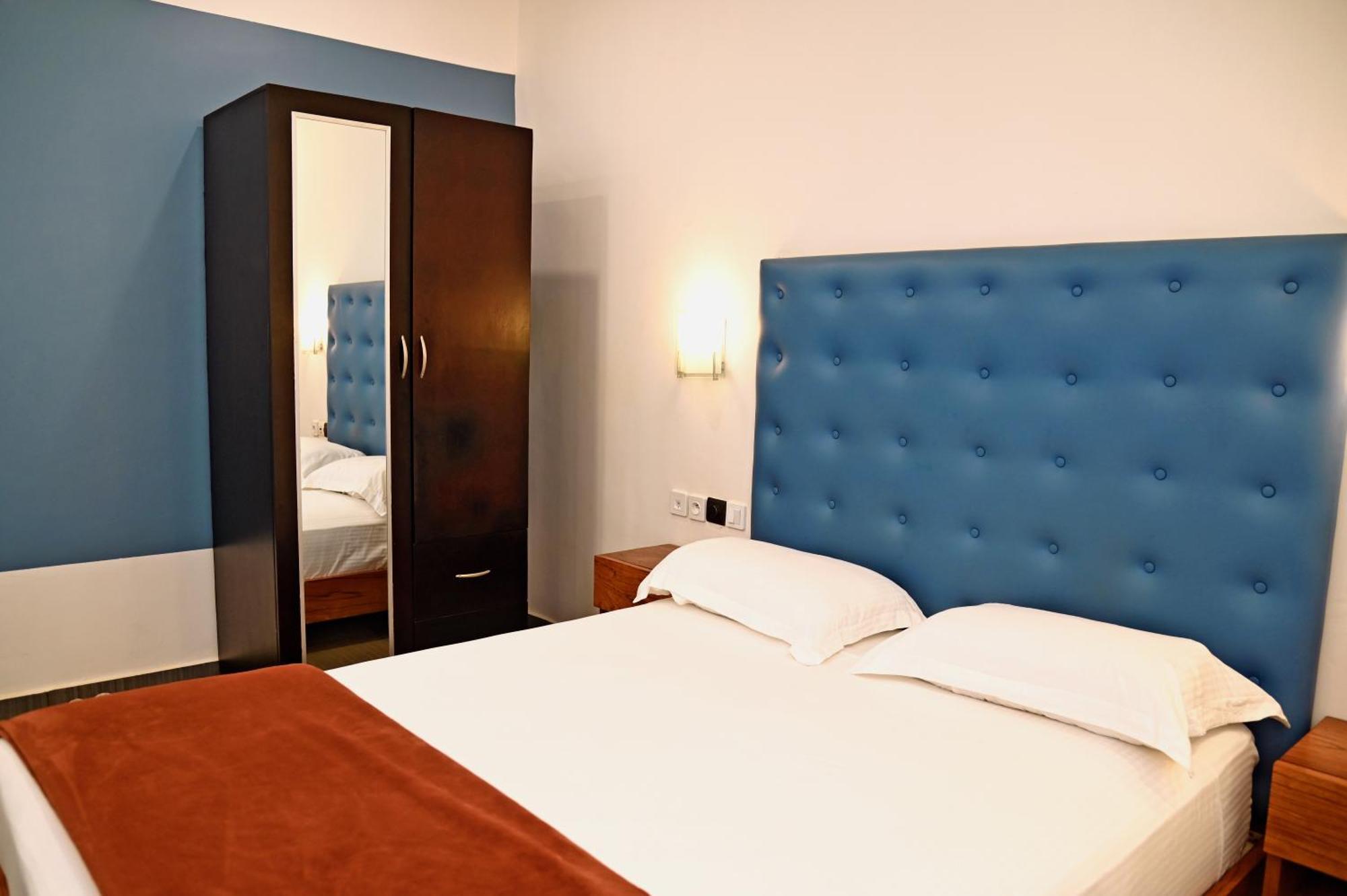 Cincinnati Hotel ยาอุนเด ภายนอก รูปภาพ